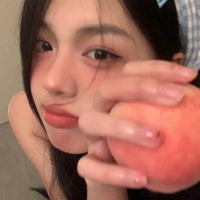 我爱你也爱他封面